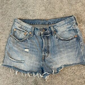Levi Womens Jean Shorts (Size: 28)